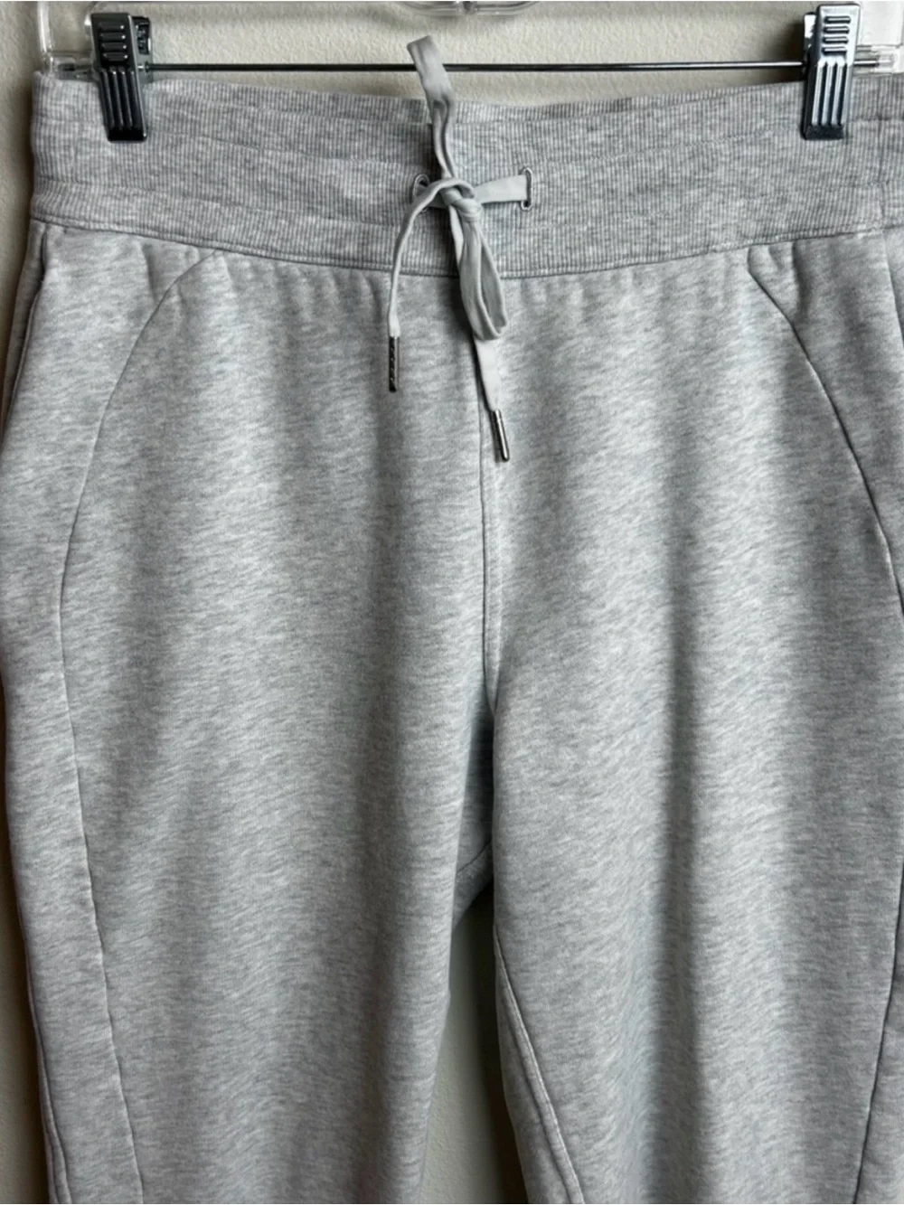 🎳Lululemon Scuba jogger with Drawstring🎳